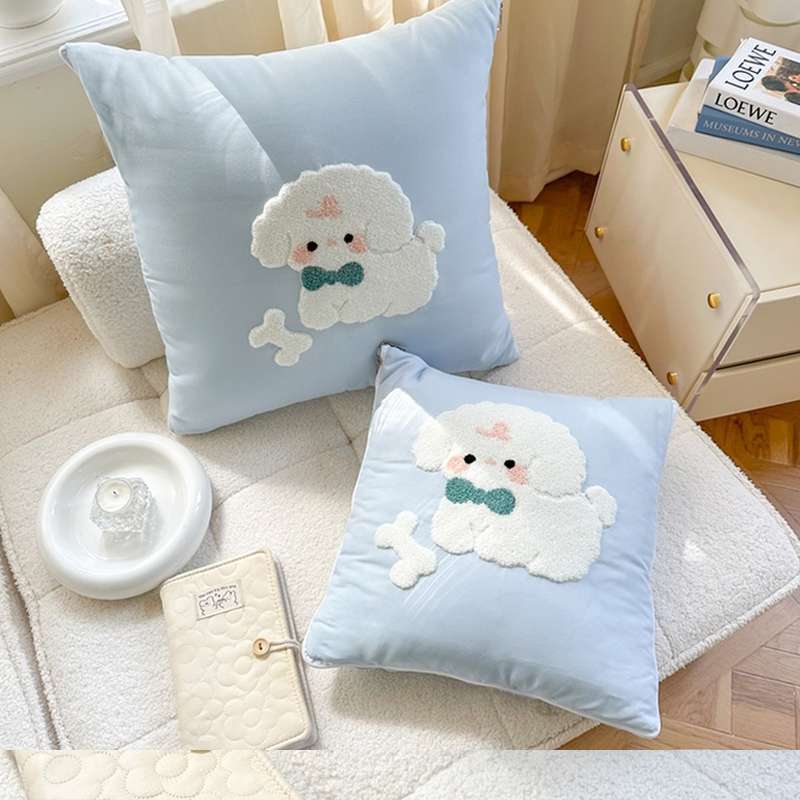 抱枕被子两用午睡枕头薄被子汽车载靠枕垫办公室折叠毯二合一午休