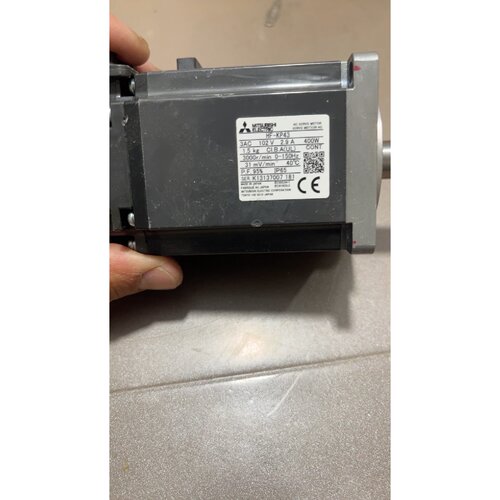 询价下单三菱伺服电机 HF-KP43，400W，3AC 102V，2