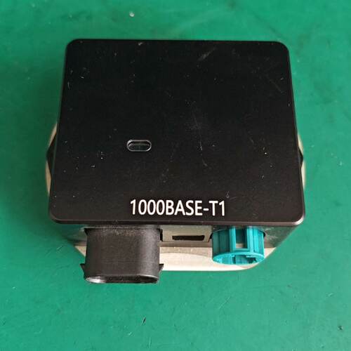 禾赛1000BASE-T1，只有一个。