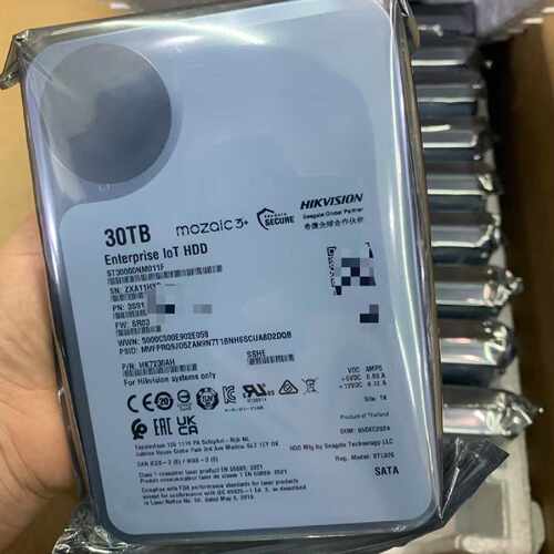 HK7230AH   30T 硬盘 全新到货 60块 ，（2—议价