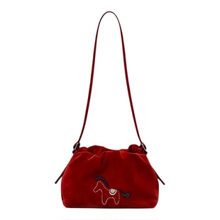 CLIANG KITTY新年可爱小马刺绣束口包女红色单肩斜挎包百搭手提包