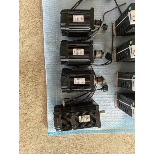 询价研控混合伺服电机，型号YK3110EC140C1，三相交流电