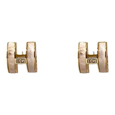 天然贝母H耳钉女2023新款爆款