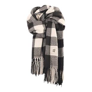 VIVIWELL韩版黑白格纹秋冬新款围巾女时尚百搭防寒保暖流苏围脖
