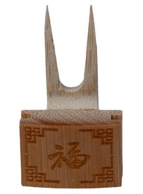 绣眼鸟用水果叉鹦鹉八哥画眉鸟笼塑料竹子刻福水果插鸟笼用品配件