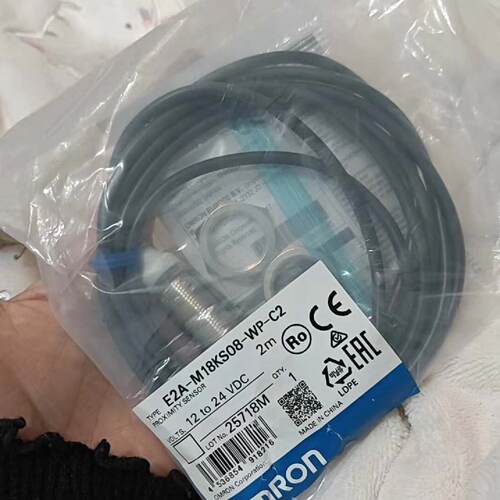 配件欧姆龙Omron接近开关 E2A-M18RS05-WP-C1议价