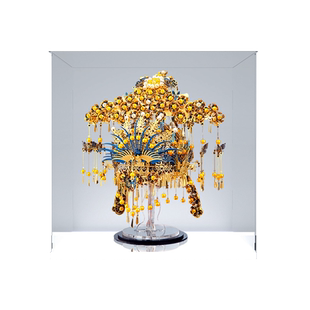 抖音3D拼酷花轿亚克力展示盒凤冠公主马车防尘罩模型手办收纳盒子