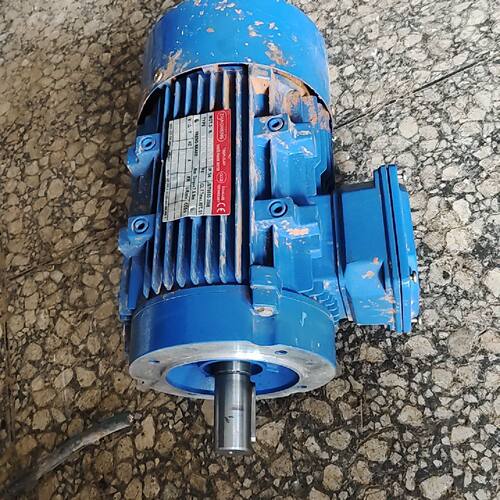 询价下单设备上拆下来的三相异步电机，型号YS90L-11，额定功率1
