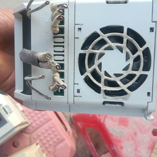 议价Sine Inverter Em100-1R5-3B 1.5Kw 380V适用