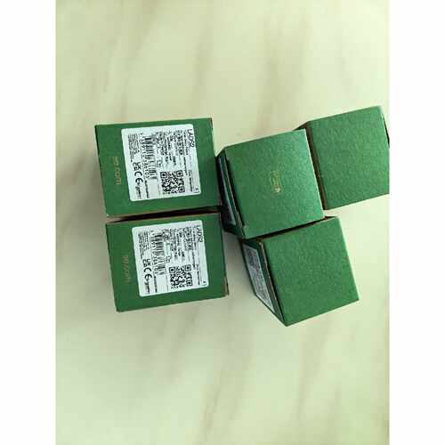 下单前咨询施耐德时间继电器LADS2一个，全新原装正品 带包装 闲