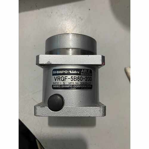议价VRGF5B60200行星减速机速比15输入孔径1维修