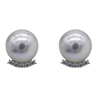 MISS HELEN睫毛耳夹女澳白仿珍珠蚊香盘无耳洞耳饰耳钉气质轻奢冬