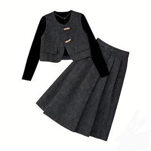 女童小香风连衣裙秋冬款时尚2026新款中大童女孩马甲三件套高级感