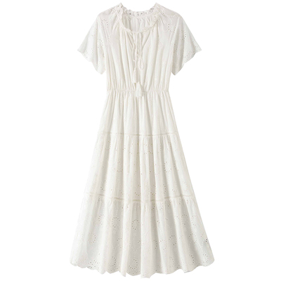 BANANABABY刺绣法式白色连衣裙