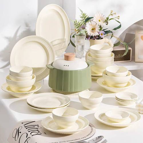 碗家用2025新款高颜值彩奶油风陶瓷餐具乔迁礼品套装碗碟碗盘下釉