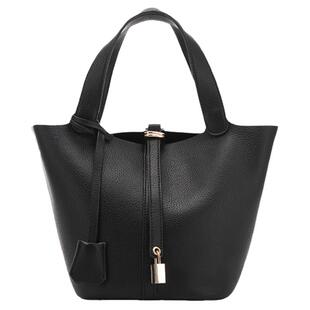 红蜻蜓水桶包女士新款简约大容量斜跨单肩包气质大气高级妈妈包包