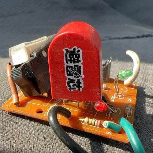 溢价-避雷器模块，BLX-175，1000V/6KA，件。带P