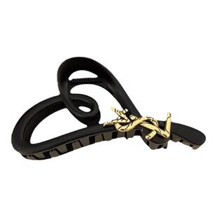 法式爱心冰透磨砂抓夹女2024新款气质字母鲨鱼夹高级感大号发夹子