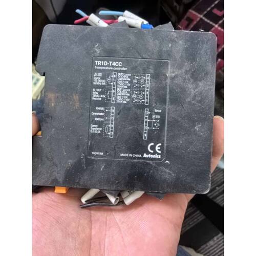 〔议价-可维修〕奥托尼克斯温度控制器 TR1D-T4CC 工控自动化设备