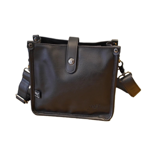 ThreeBox潮牌男士斜挎包黑色质感小方包休闲单肩包手机包大容量女