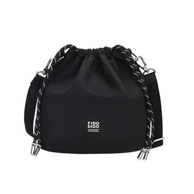 菲都狄都大容量抽绳束口斜挎包