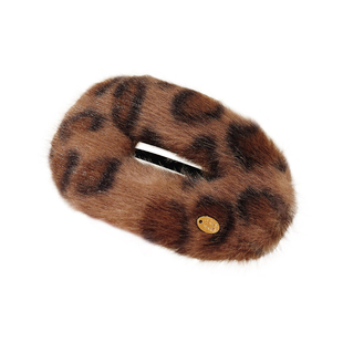 毛绒贝壳扁平抓夹女2025新款秋冬半扎发发夹后脑勺不硌头鸭嘴夹子