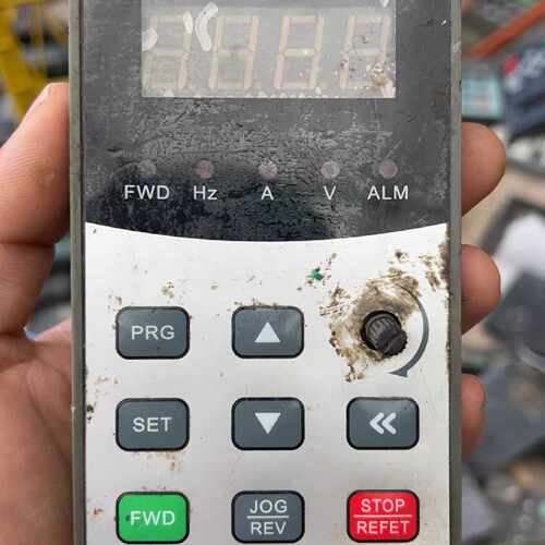 询艾米克变频器面板80，主板100