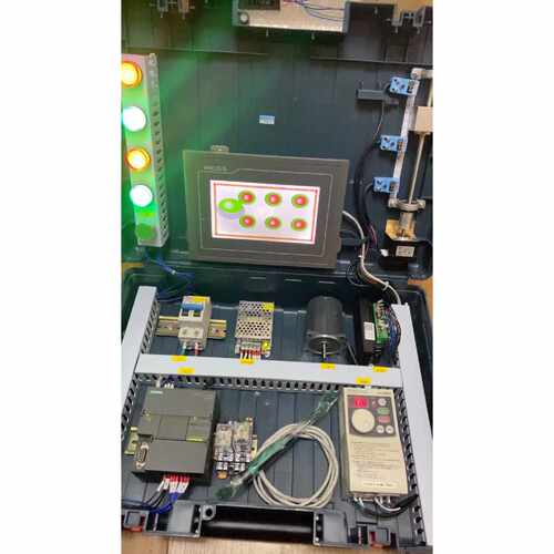 议价议价!出售西门子PLCS7200SMART学习机箱几乎全新