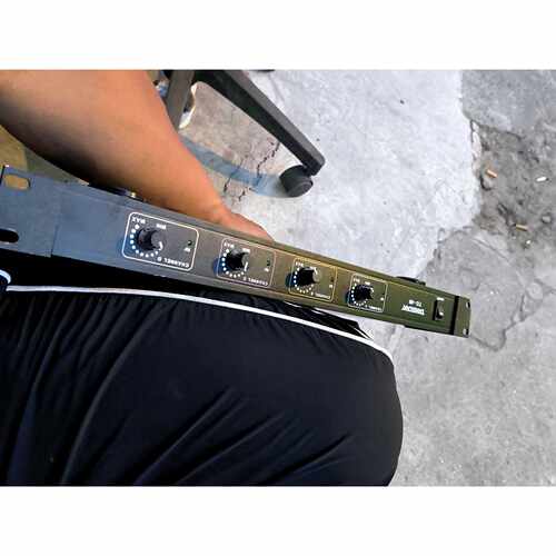 议价得胜Takstar TC-4R无线话筒主机，一拖四，适合会议