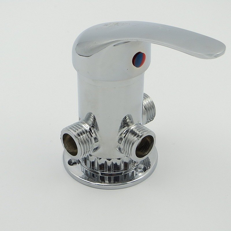 供应全铜太阳能明装混水阀热水器三通淋浴阀 太阳能配件阀门