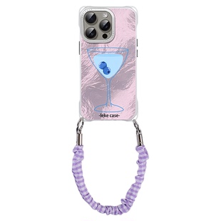 韩系小清新鸡尾酒适用苹果17promax手机壳带挂绳iphone16手腕13四角开孔15手提12带子短款小米14包包p80防摔