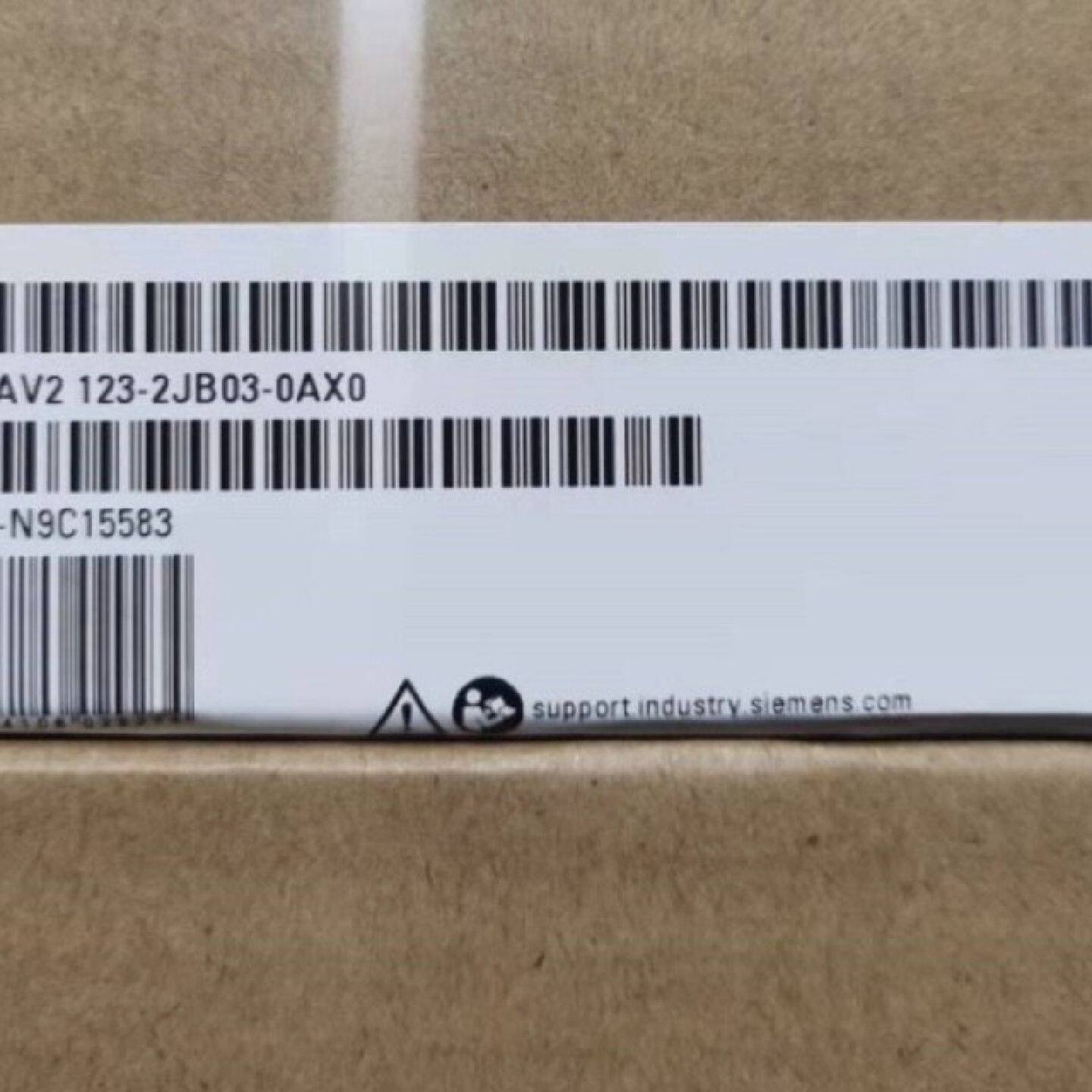 议价6SL3210-5BB13-7UV1 全新西门子 变频器0.37KW 6SL32105BB137