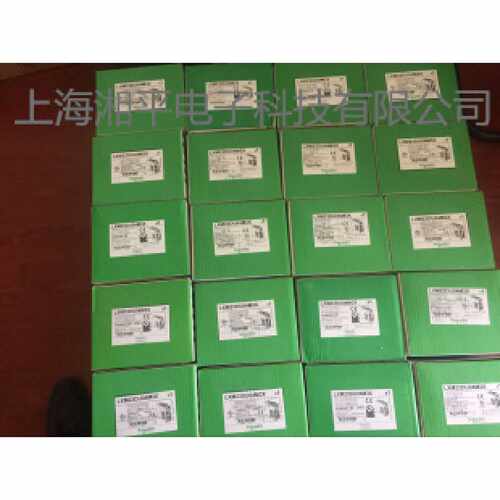 议价施耐德驱动全新正品LXM23DU04M3X质保一年400W公司开店