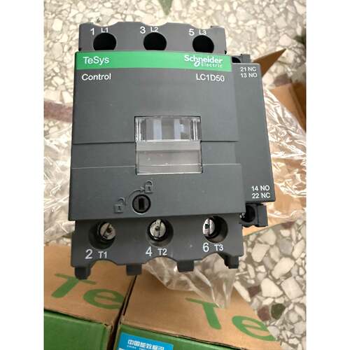 全新交流接触器LC1D50M7C 线圈AC220V—议价