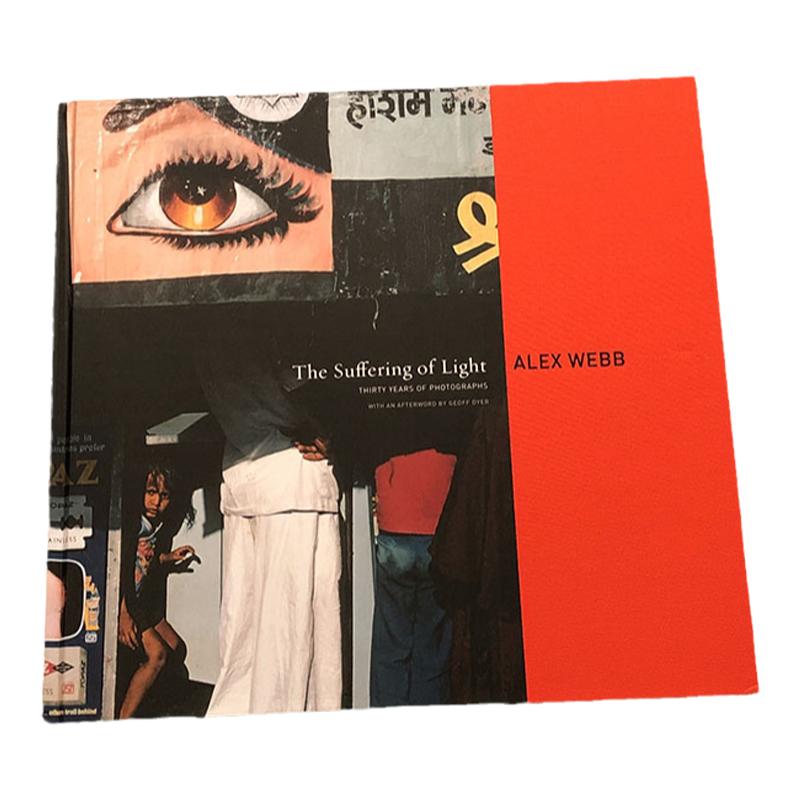 现货The Suffering of Light: Thirty Years of Photographs Alex Webb 阿历克斯韦伯《光之苦》摄影集 街拍必备书籍 原版正版进口