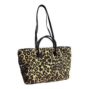 出口欧美订单尾货亏本清仓真皮配布时尚豹纹洋气大容量轻便托特包