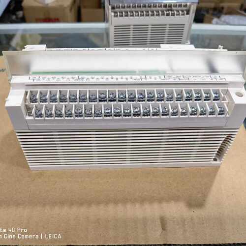 议价拆机施耐德 PLC  TM218LDA40DR4PHN 实物维修
