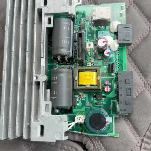 三菱伺服驱动器主板 J4-P0M，型号BC386A788H0