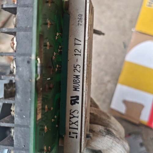 议 价MD300T3.7BXC17变频器驱动板工业自动可 维修
