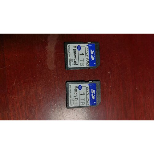 议价SD卡1TB两张高速卡还功能正常