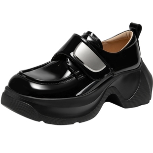 千百度漆皮厚底乐福鞋女款秋季新款高级感增高小皮鞋深口单鞋