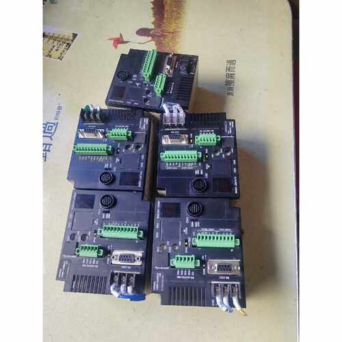V680-CA5D01-V2  成色挺好的，如图。询价