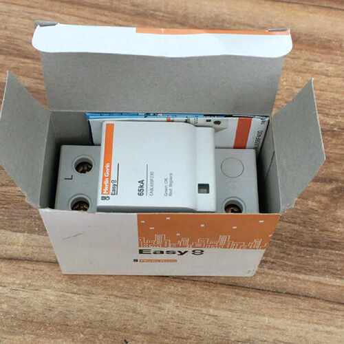议价EA9L659F230 65KA电涌保护器Easy9全