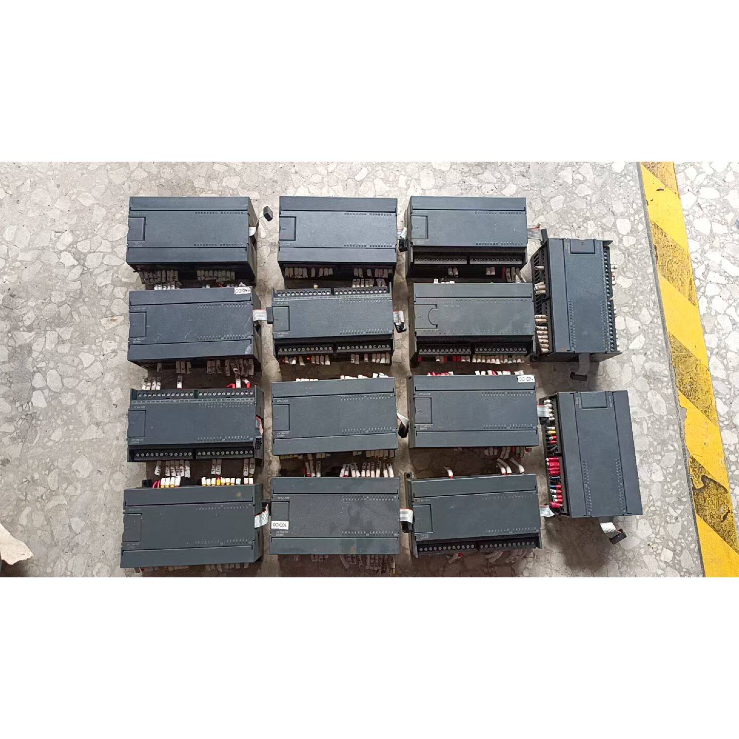 合信PLC型号CTS72211其它元器件