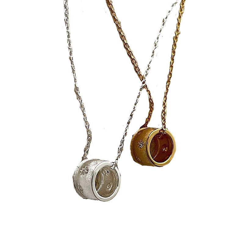 拉丝芒星设计新款百搭吊坠锁骨链