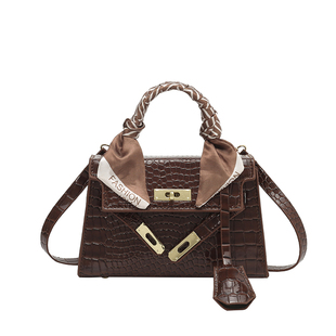 高级感小众凯丽手机包包小方包潮流2026新款上班通勤包单肩斜跨包