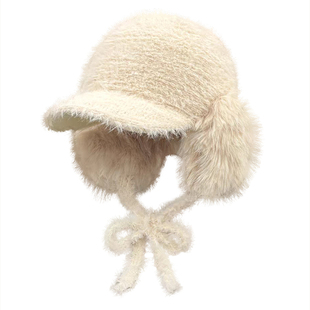 毛绒绒鸭舌帽护耳帽子女款2026冬季新款防寒保暖雷锋帽时尚洋气