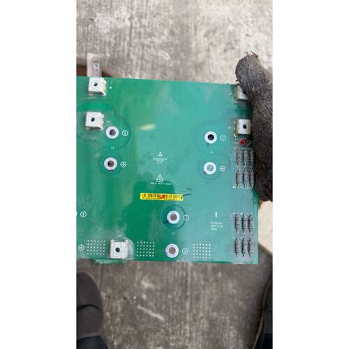 询价-蓝海华腾变频器电容板I14T223HC1成色如图