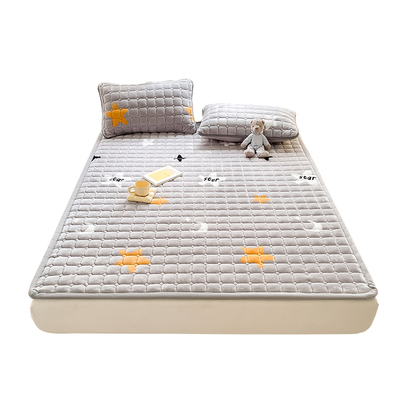 牛奶珊瑚法兰绒床垫褥子