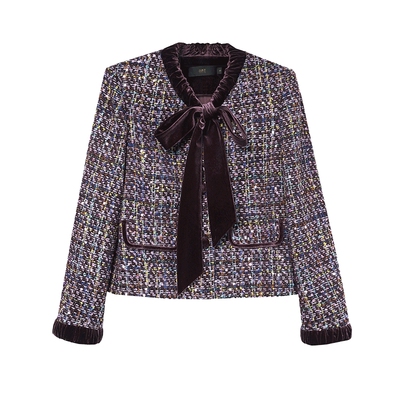 白鹿语优雅撞色拼接系带短外套